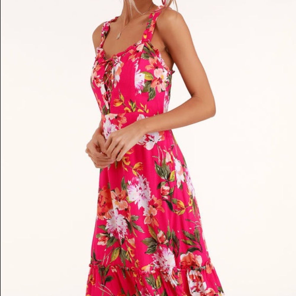 Lulu’s hot pink midi dress